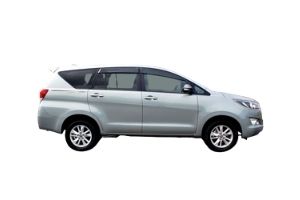 sewa innova reborn bali